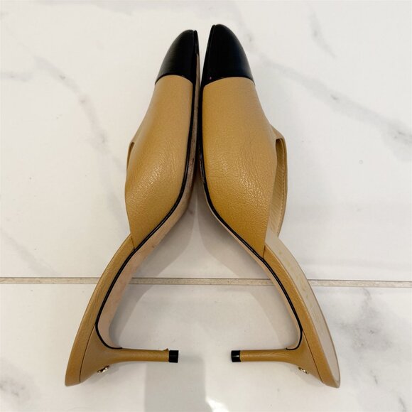 Chanel Beige/Black Leather And Canvas Pointed Toe Slide Sandals Size 37 - Picture 6 of 10